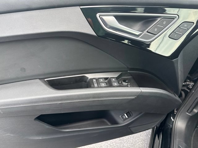 Used 2023 Audi Q4 e-tron Premium Plus w/ Premium Plus AWD/4WD image 25