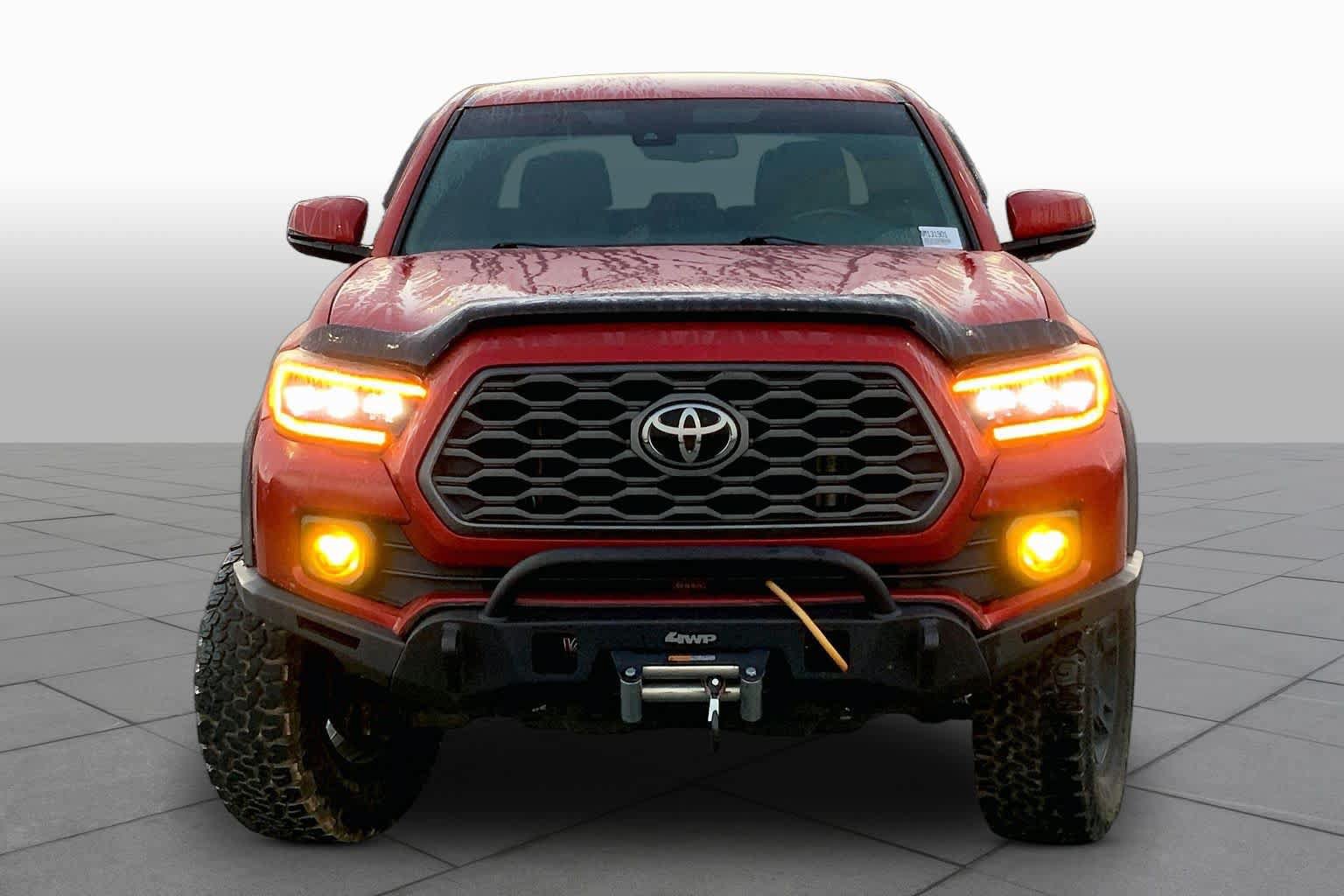 Used 2022 Toyota Tacoma TRD Off-Road w/ Technology Package AWD/4WD image 4