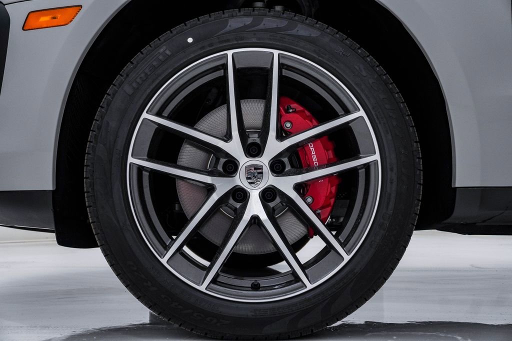 New 2026 Porsche Macan S AWD/4WD image 13