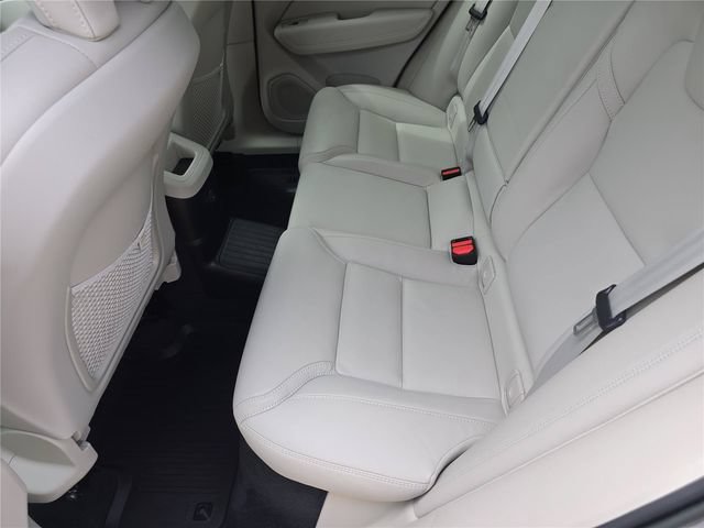 Used 2023 Volvo XC60 T8 Ultimate AWD/4WD image 16