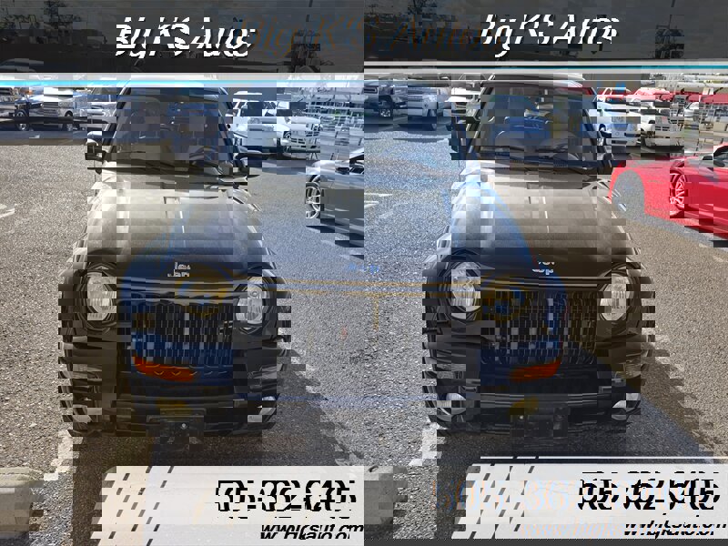 Used 2003 Jeep Liberty Limited image 2