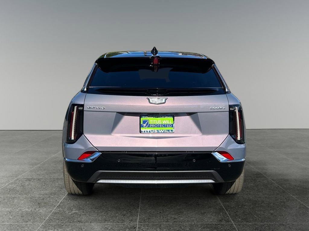Used 2025 Cadillac Optiq Luxury 1 AWD/4WD image 7