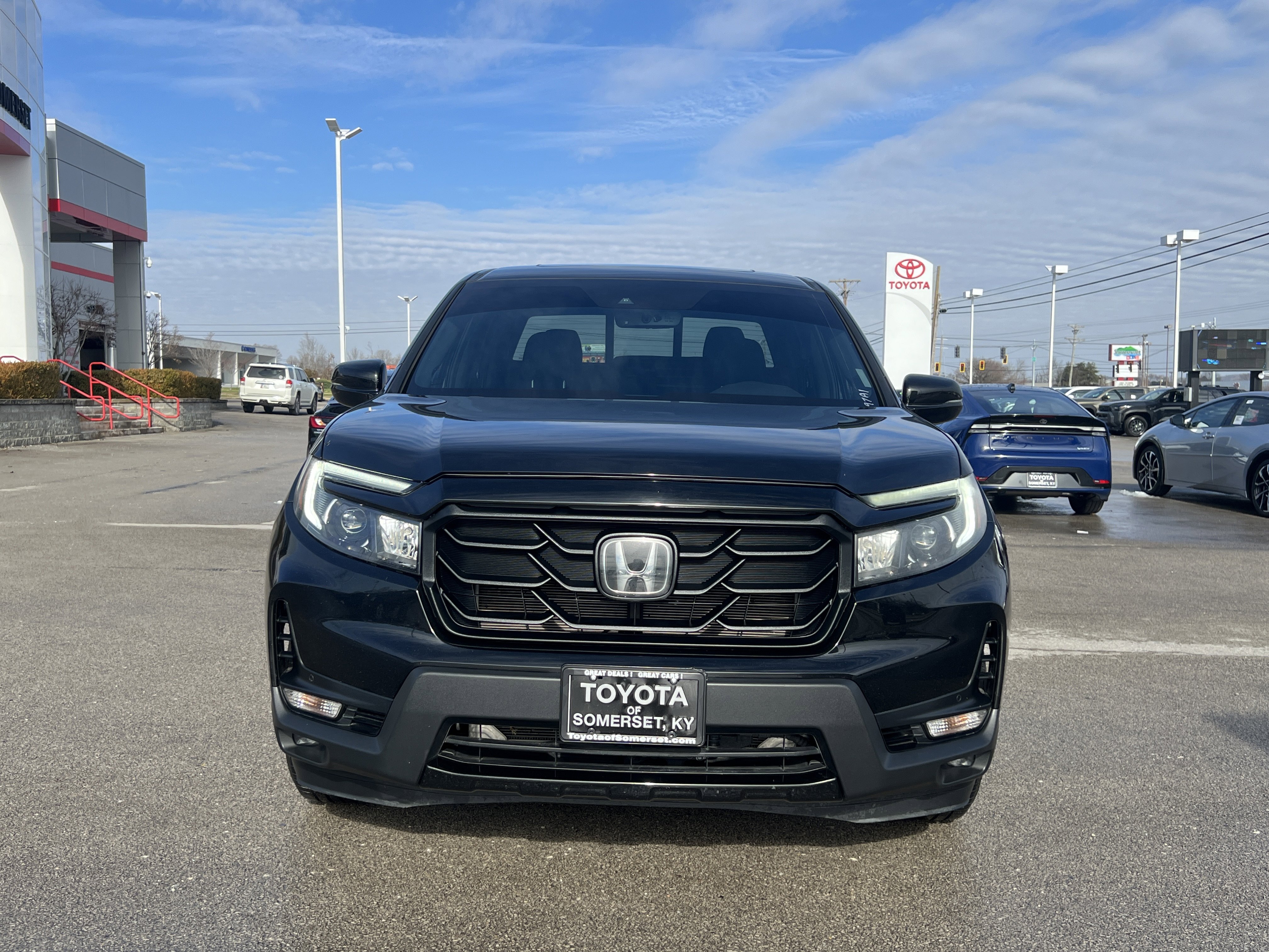 Used 2021 Honda Ridgeline Black Edition image 2