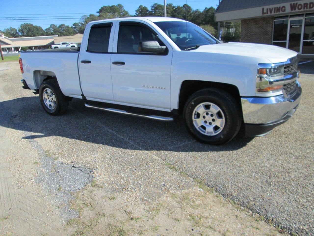 Used 2016 Chevrolet Silverado 1500 W/T w/ Trailering Package image 43