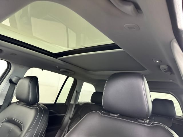 Used 2023 Jeep Grand Cherokee 30th Anniversary image 12