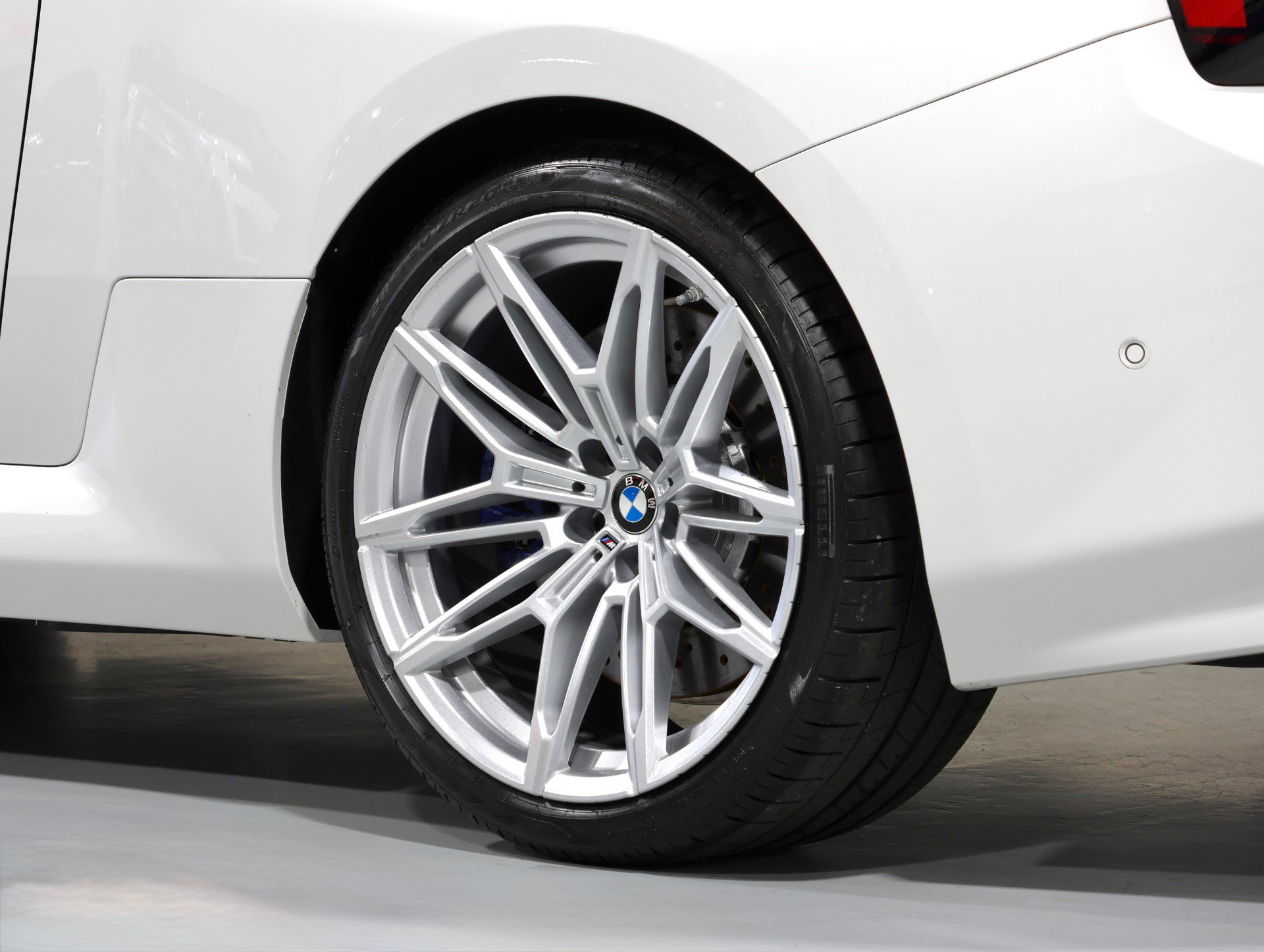 Used 2026 BMW M2 w/ Lighting Package RWD image 33