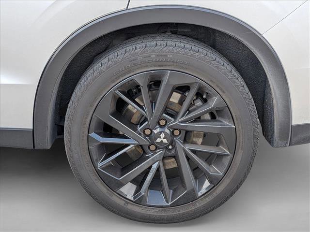 Used 2022 Mitsubishi Outlander SEL Black Edition FWD image 7