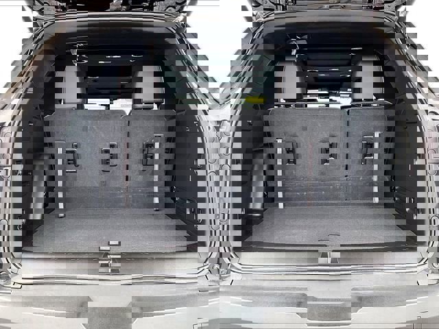 Used 2023 Chevrolet Traverse RS w/ LPO, Floor Liner Package image 30