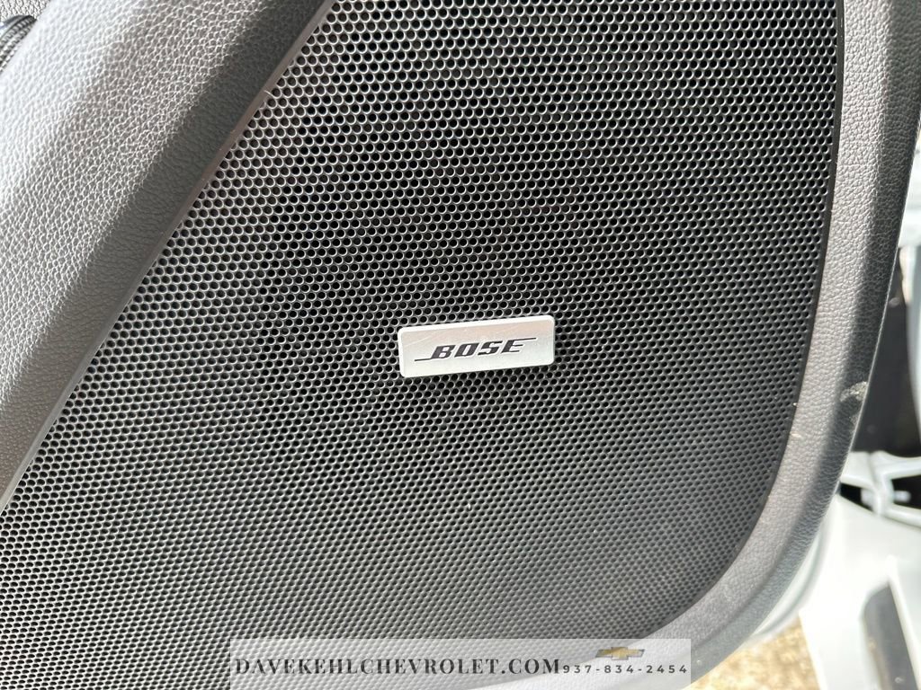 Used 2023 Chevrolet Traverse Premier image 11