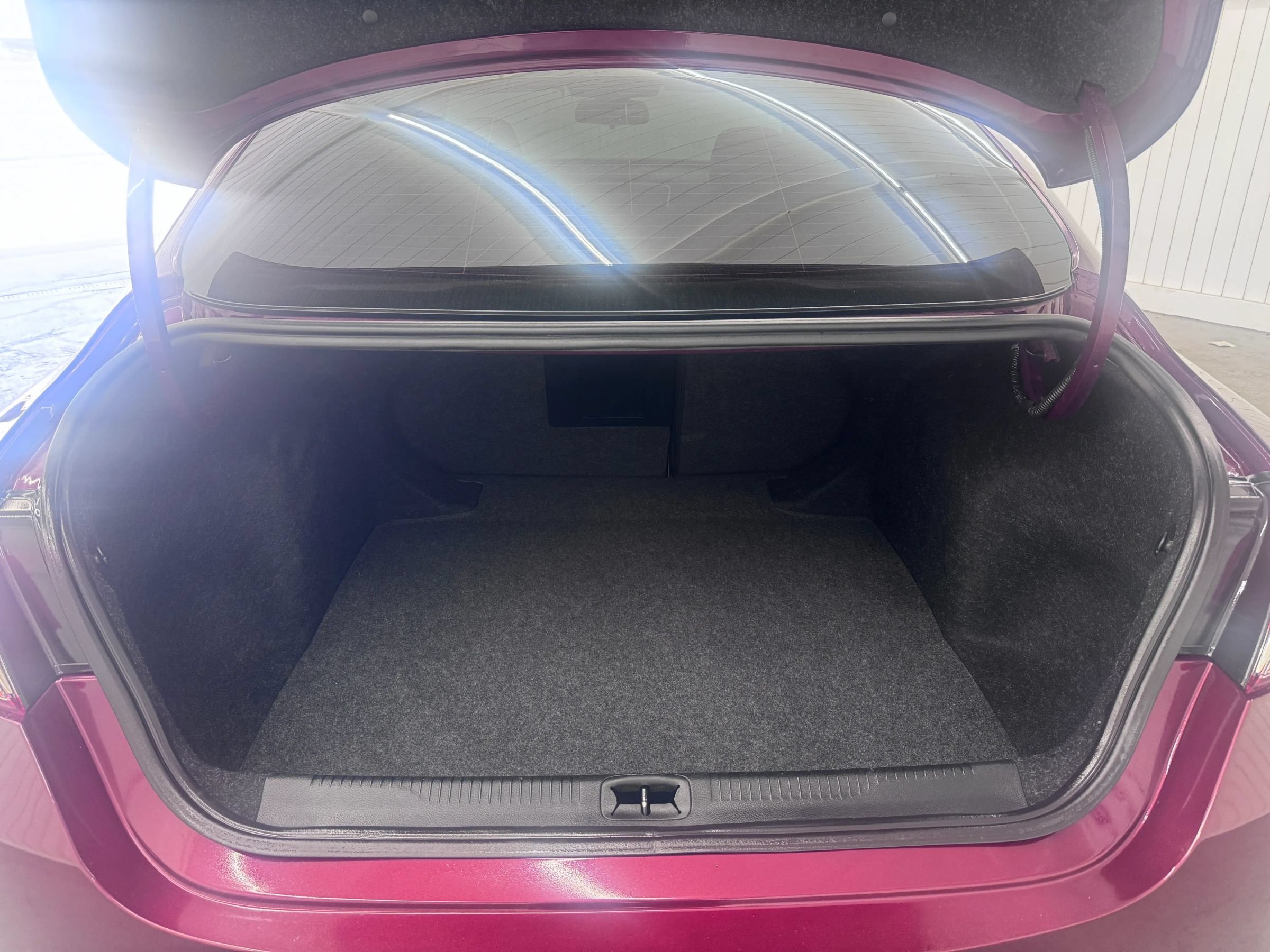 Used 2015 Chrysler 200 Limited FWD image 13