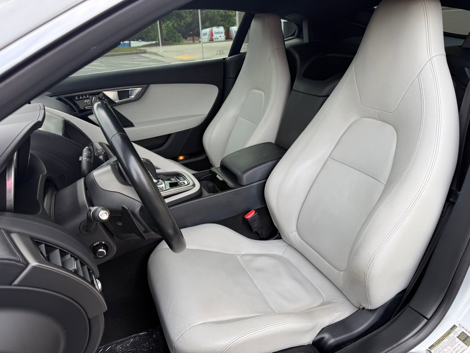 Used 2017 Jaguar F-TYPE Coupe RWD image 35
