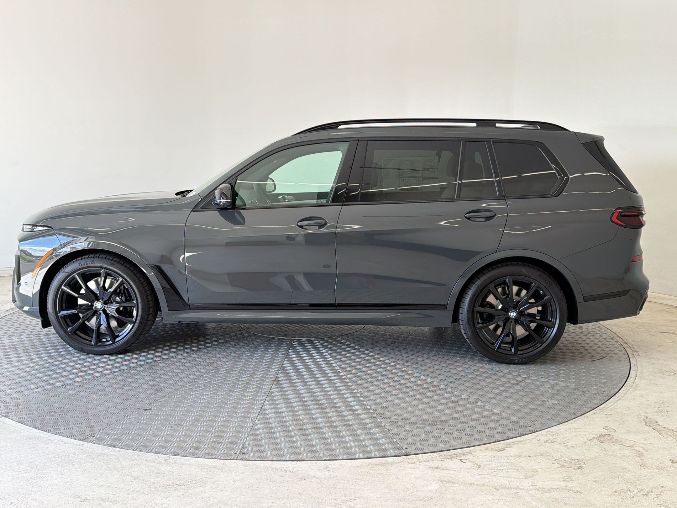 New 2027 BMW X7 M60i AWD/4WD image 2