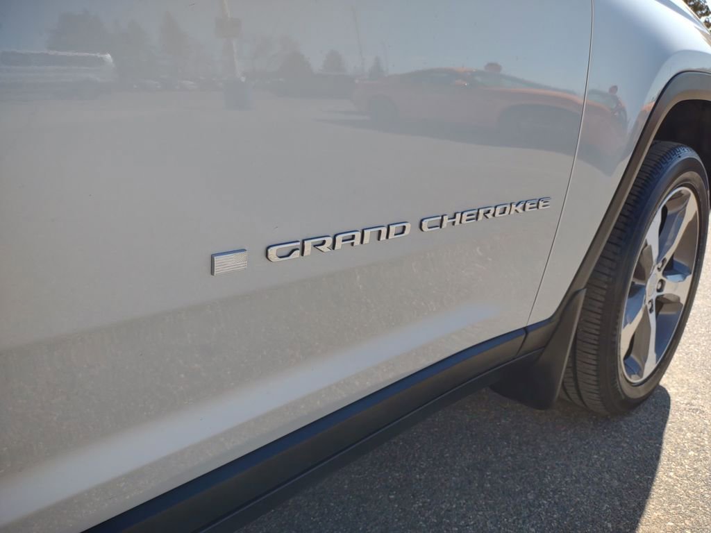 Used 2023 Jeep Grand Cherokee L Limited w/ MOPAR Finishing Package AWD/4WD image 42