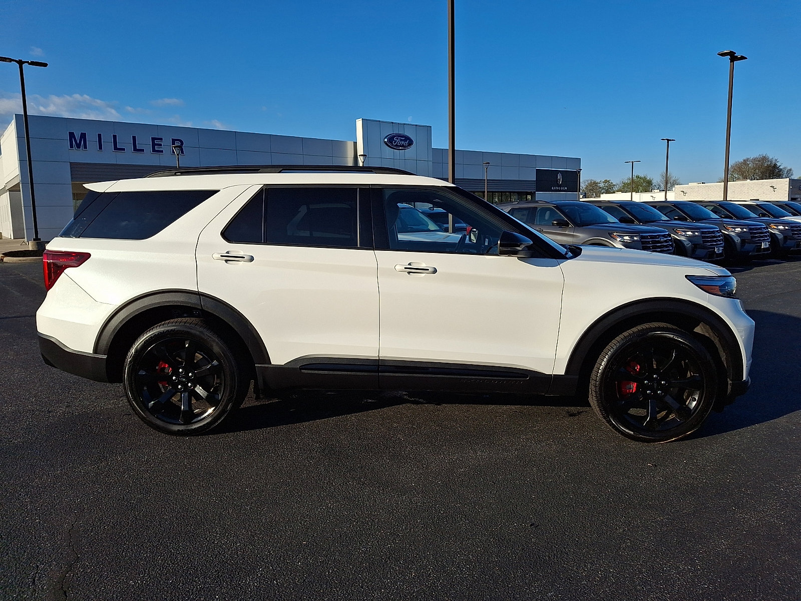 Certified 2023 Ford Explorer ST w/ Equipment Group 401A AWD/4WD image 6