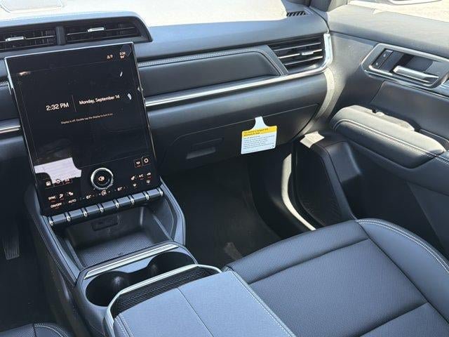 New 2027 GMC Terrain Elevation w/ Elevation Premium Package FWD image 21