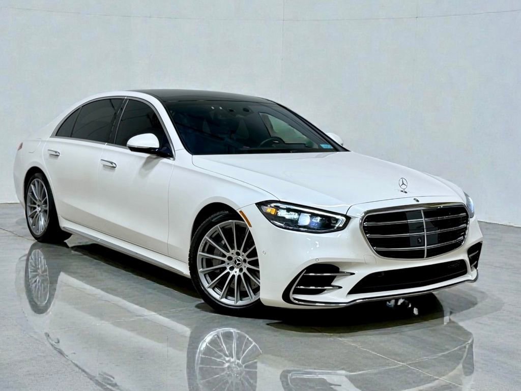 Used 2022 Mercedes-Benz S 500 4MATIC w/ AMG Line Package image 8