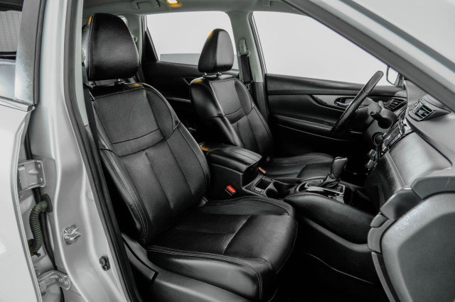 Used 2018 Nissan Rogue SL w/ Premium Package image 34