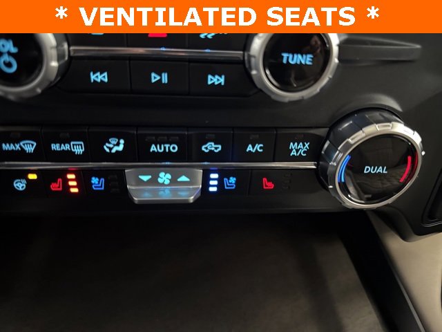 New 2025 Ford F250 Platinum w/ Platinum Plus Package image 21