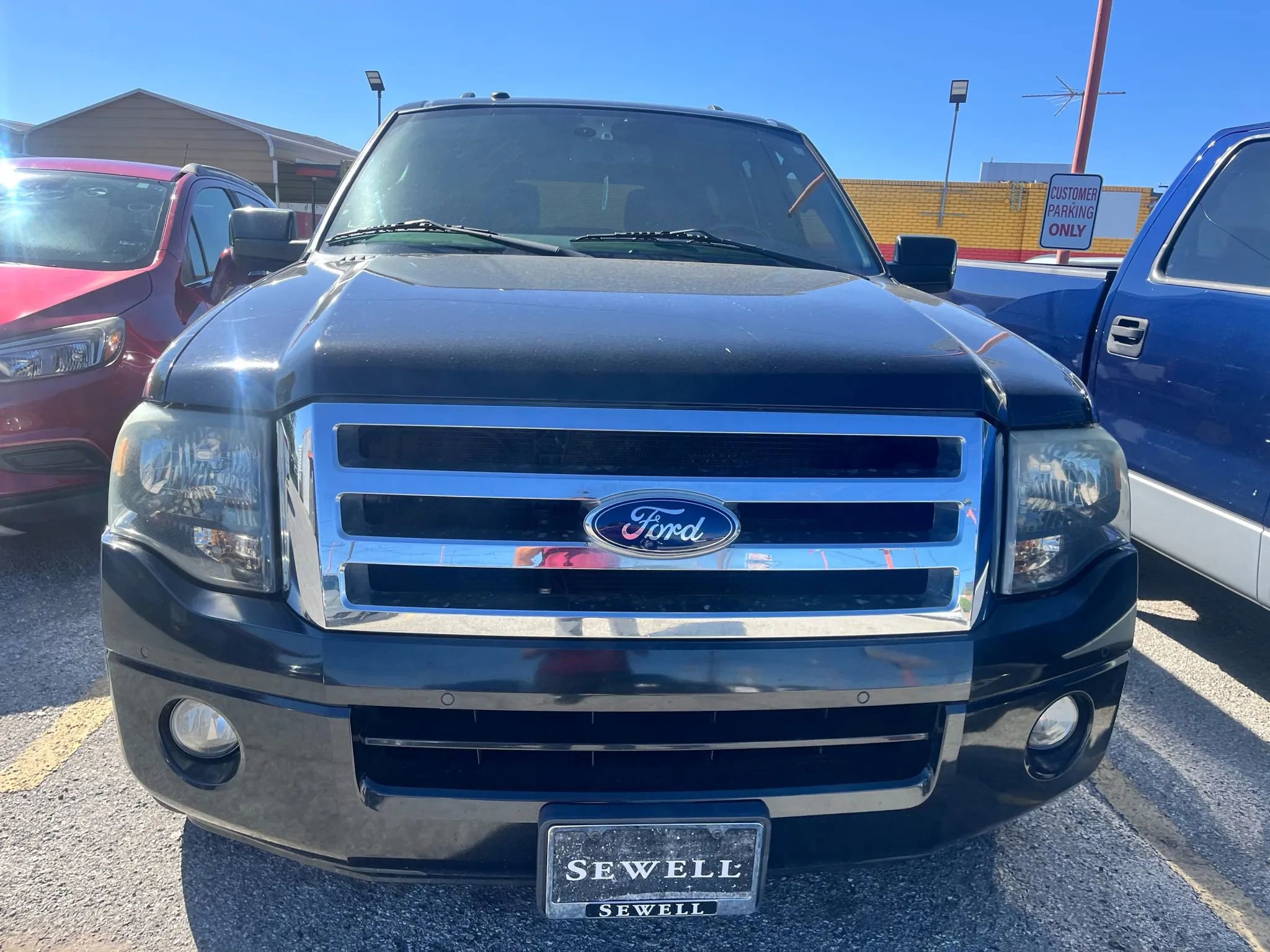 Used 2014 Ford Expedition Limited w/ Equipment Group 301A image 2
