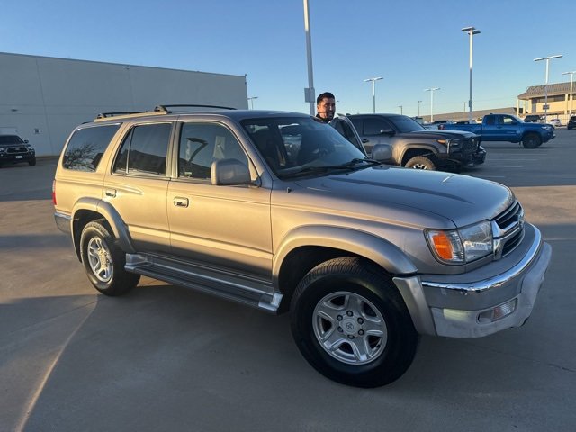 Used 2001 Toyota 4Runner SR5 image 1
