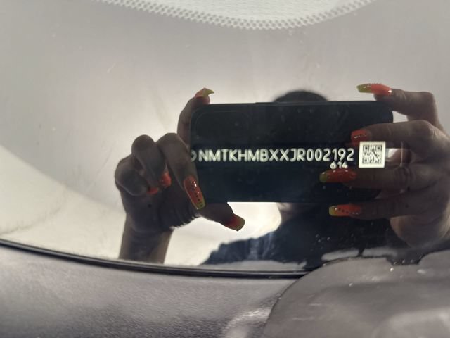 Used 2018 Toyota C-HR XLE FWD image 35