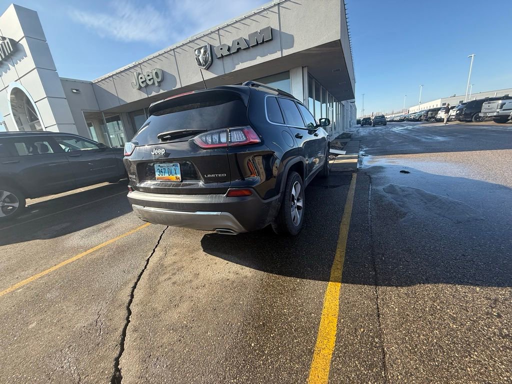 Used 2022 Jeep Cherokee Limited image 12