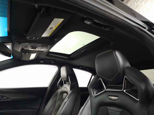 Used 2016 Cadillac ATS V w/ Luxury Package image 17