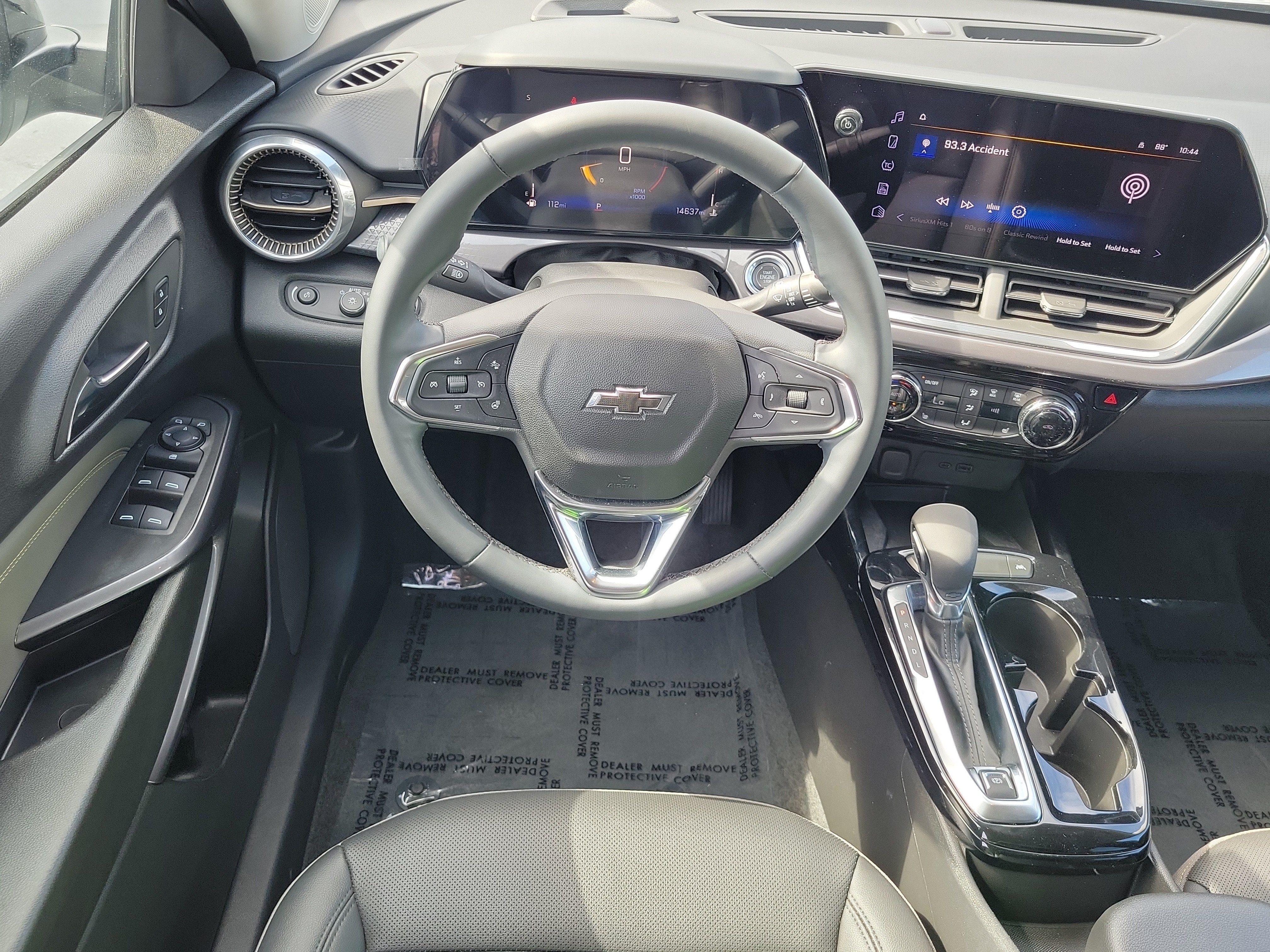 Used 2025 Chevrolet Trax ACTIV w/ Sunroof Package FWD image 18