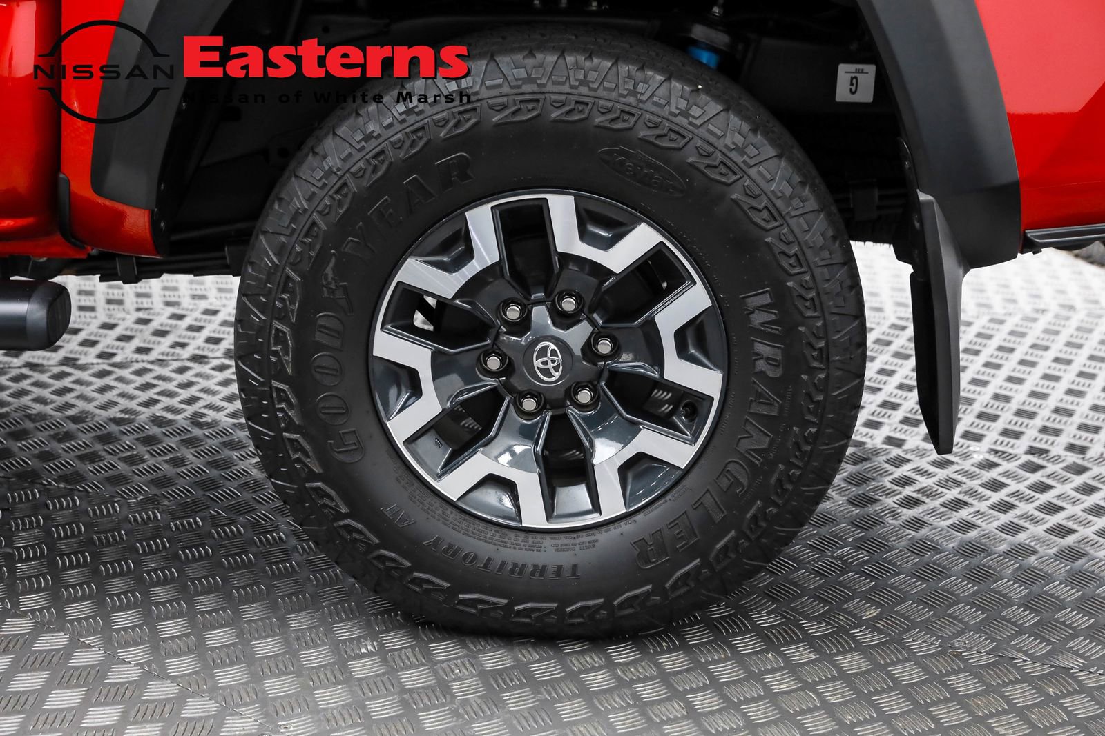 Used 2022 Toyota Tacoma TRD Off-Road w/ Black Out Package (TMS) image 44