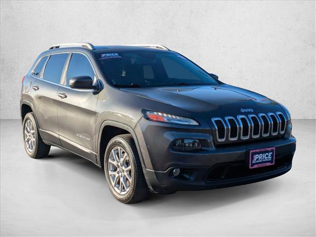 Used 2015 Jeep Cherokee Latitude image 2