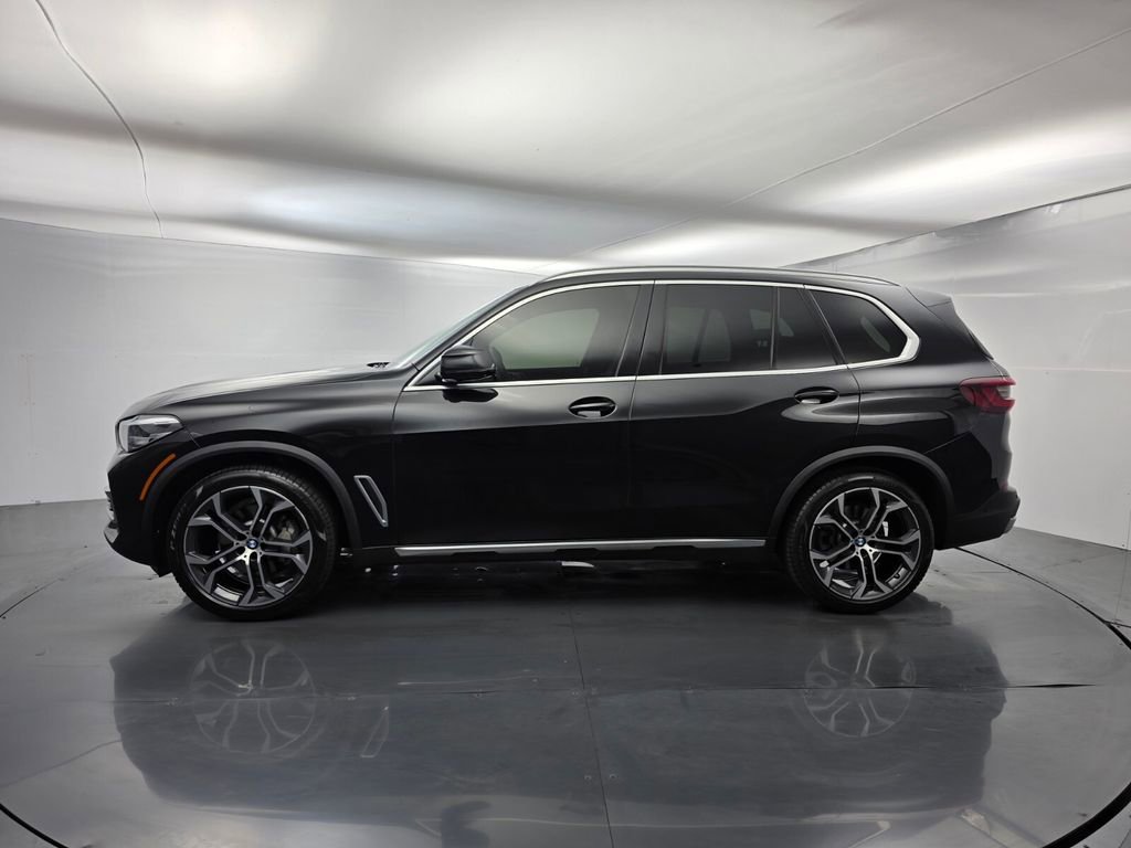 Used 2023 BMW X5 xDrive40i w/ Premium Package image 7