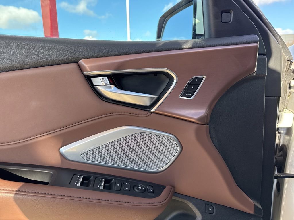 Used 2023 Acura RDX w/ Technology Package image 11