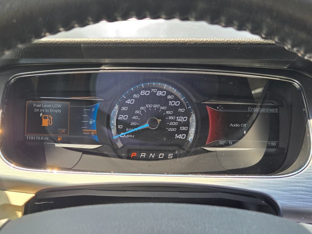 Used 2017 Ford Taurus SEL w/ Equipment Group 201A FWD image 16