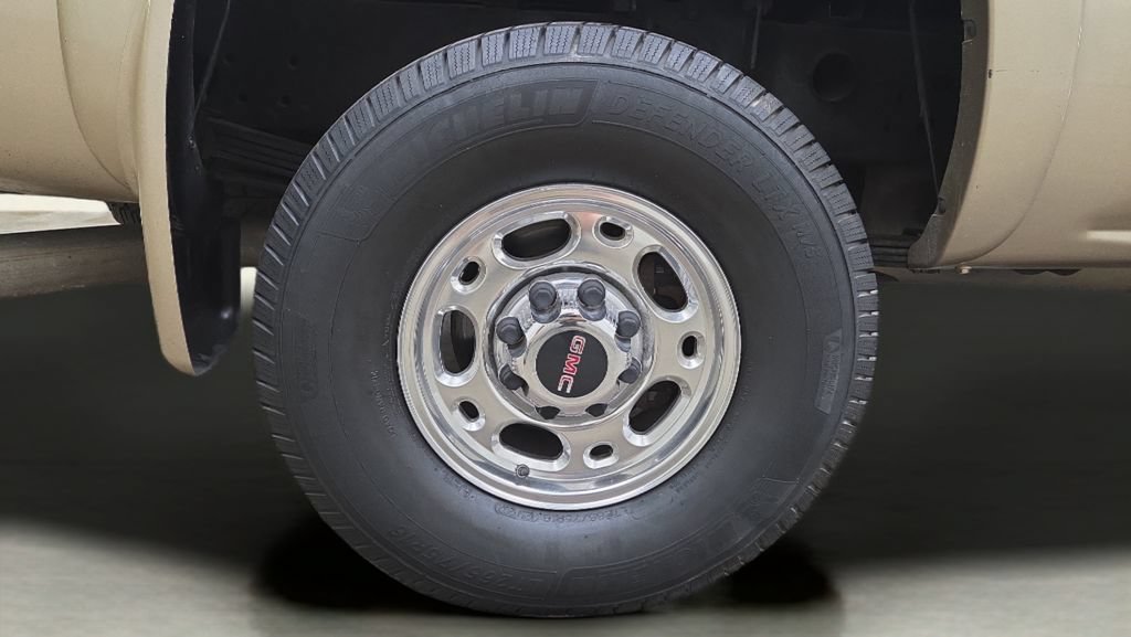 Used 2004 GMC Sierra 2500 SLE w/ Heavy-Duty Power Package AWD/4WD image 27