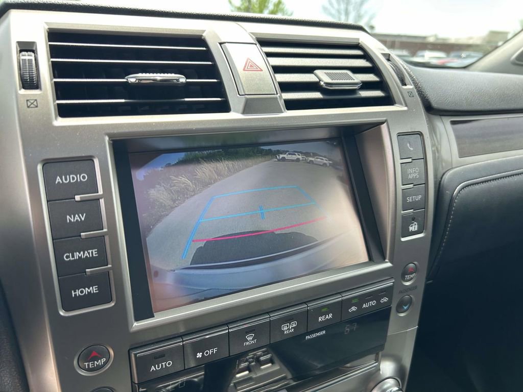 Used 2015 Lexus GX 460 w/ Premium Package image 27