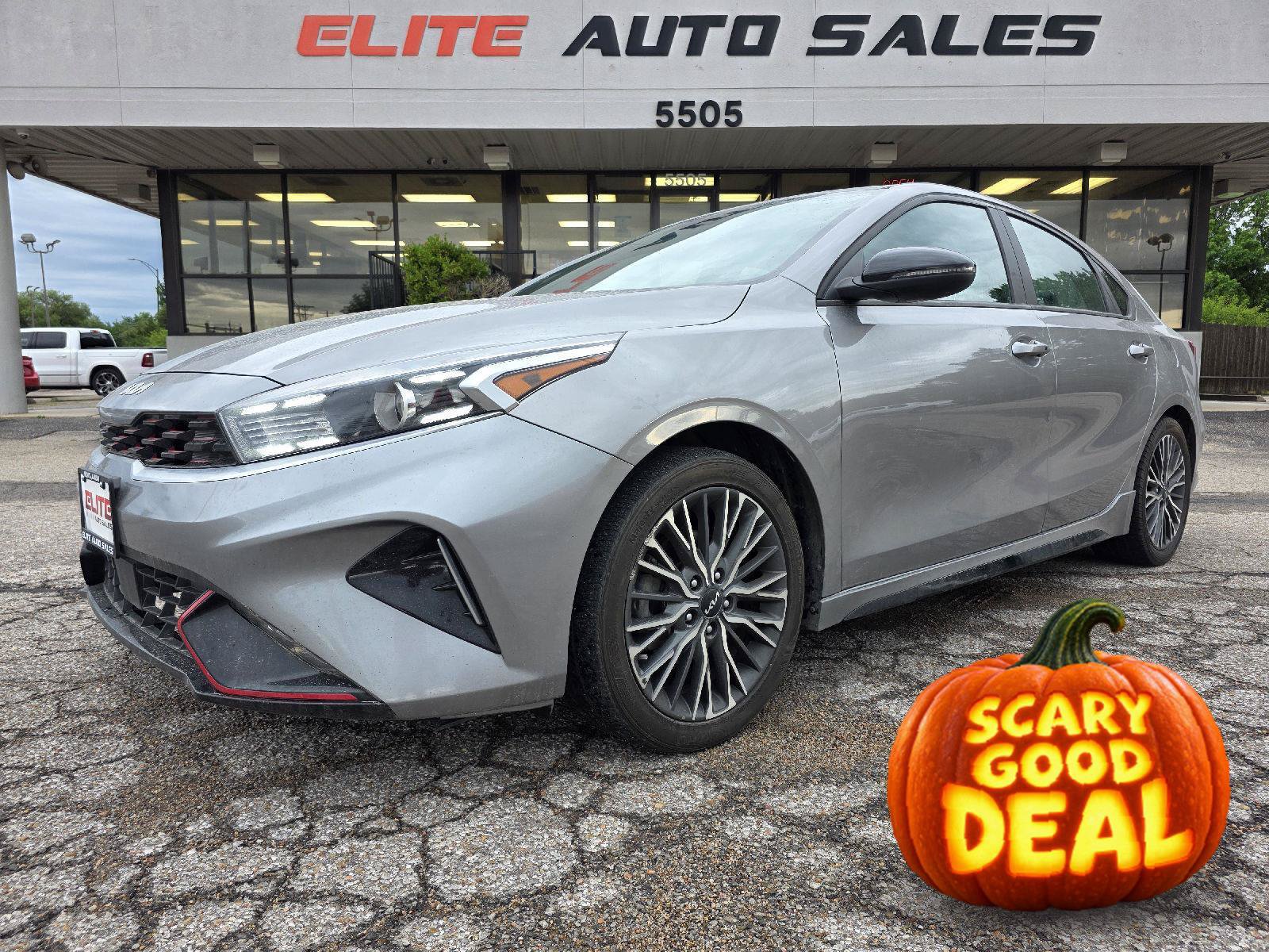 Used 2023 Kia Forte GT-Line w/ GT-Line Premium Package FWD image 1