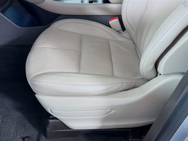 Used 2023 Lincoln Aviator Reserve w/ Class IV Trailer Tow Package image 23