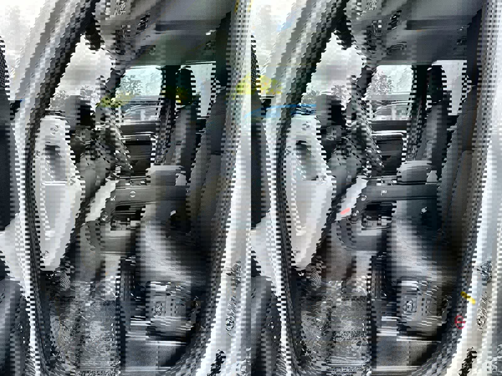 Used 2023 Land Rover Defender 110 image 2