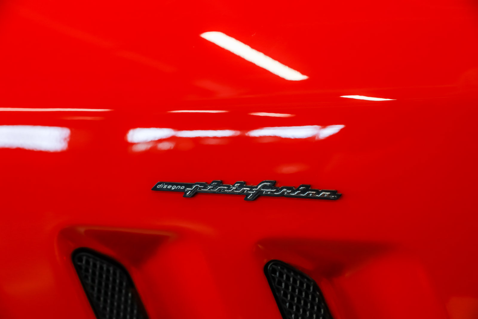 Used 2000 Ferrari 550 Maranello Coupe RWD image 24