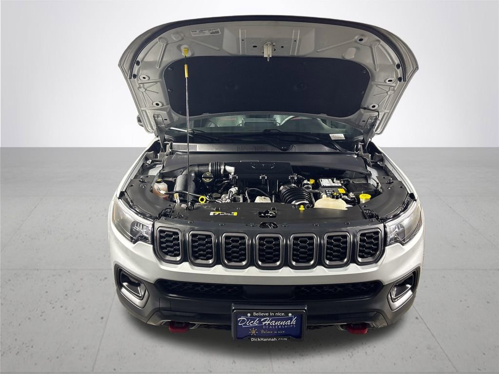 Used 2024 Jeep Compass Trailhawk AWD/4WD image 21