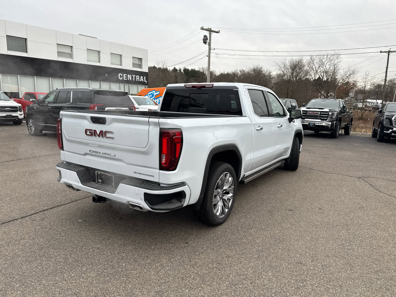 New 2026 GMC Sierra 1500 Denali w/ Denali Reserve Package image 7
