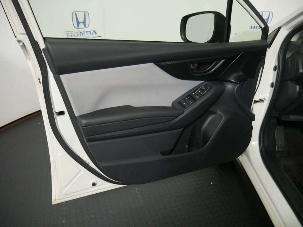 Used 2019 Subaru Crosstrek 2.0i Premium image 15