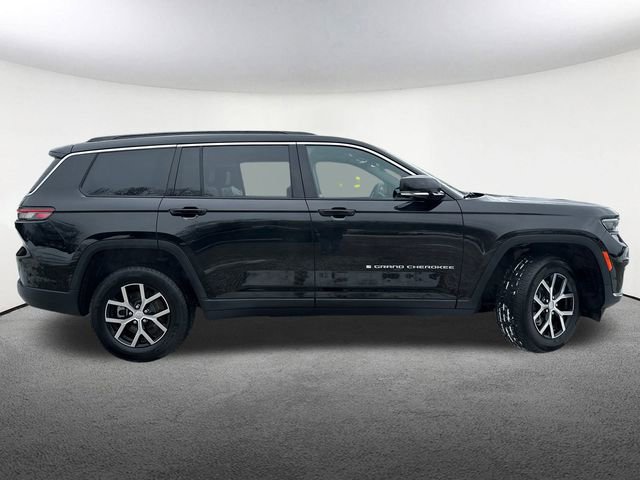 Certified 2024 Jeep Grand Cherokee L Limited w/ Luxury Tech Group II image 15