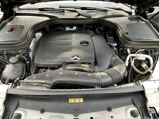 Certified 2021 Mercedes-Benz GLC 300 4MATIC image 32