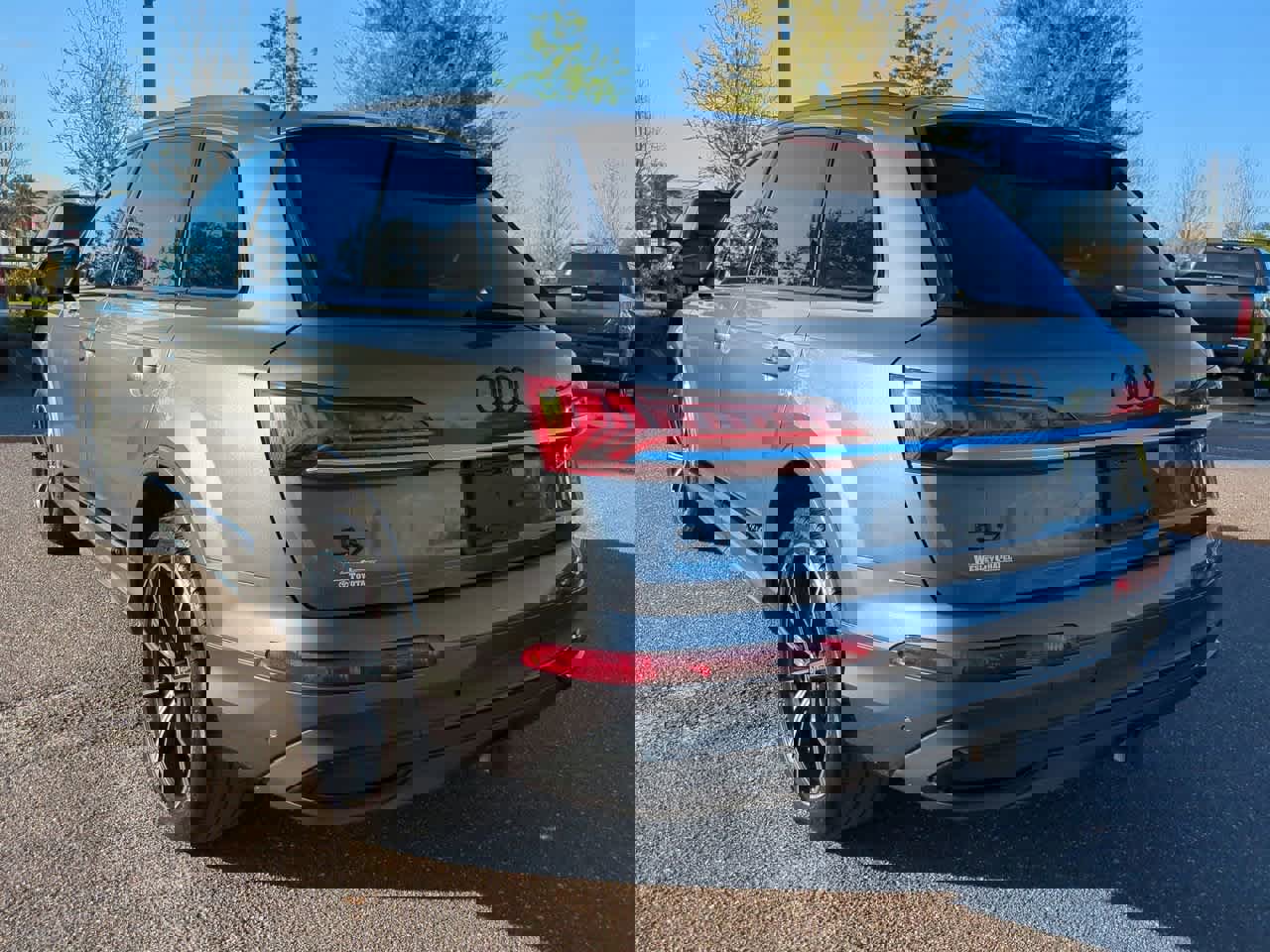 Used 2021 Audi Q7 3.0T Prestige image 4