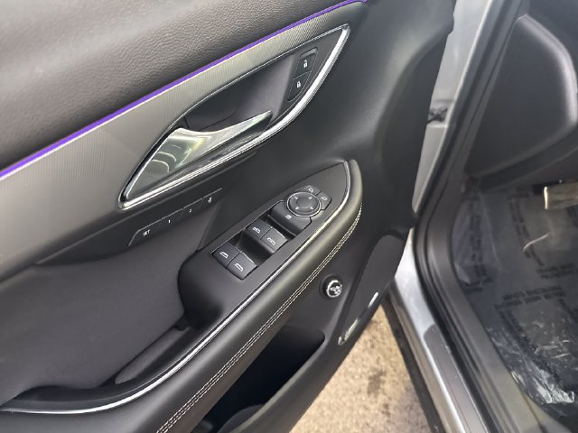 Used 2025 Buick Envision Sport Touring AWD/4WD image 11