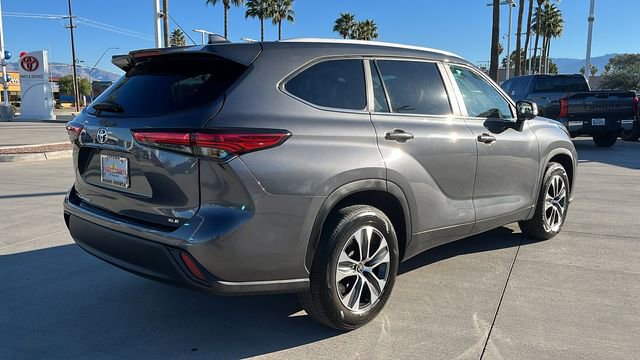 Used 2023 Toyota Highlander XLE image 27