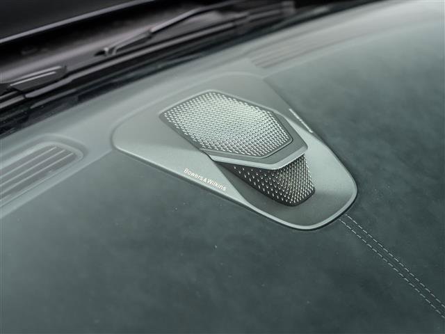 New 2026 Aston Martin Vanquish Convertible RWD image 39