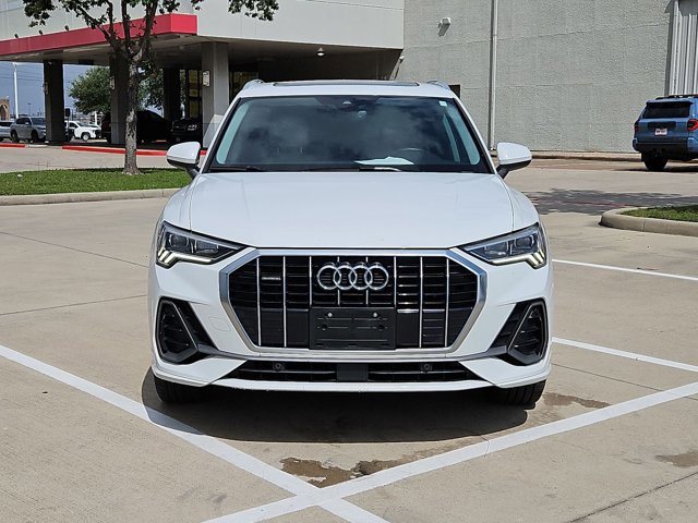 Used 2019 Audi Q3 2.0T Premium Plus w/ Premium Plus Package image 2