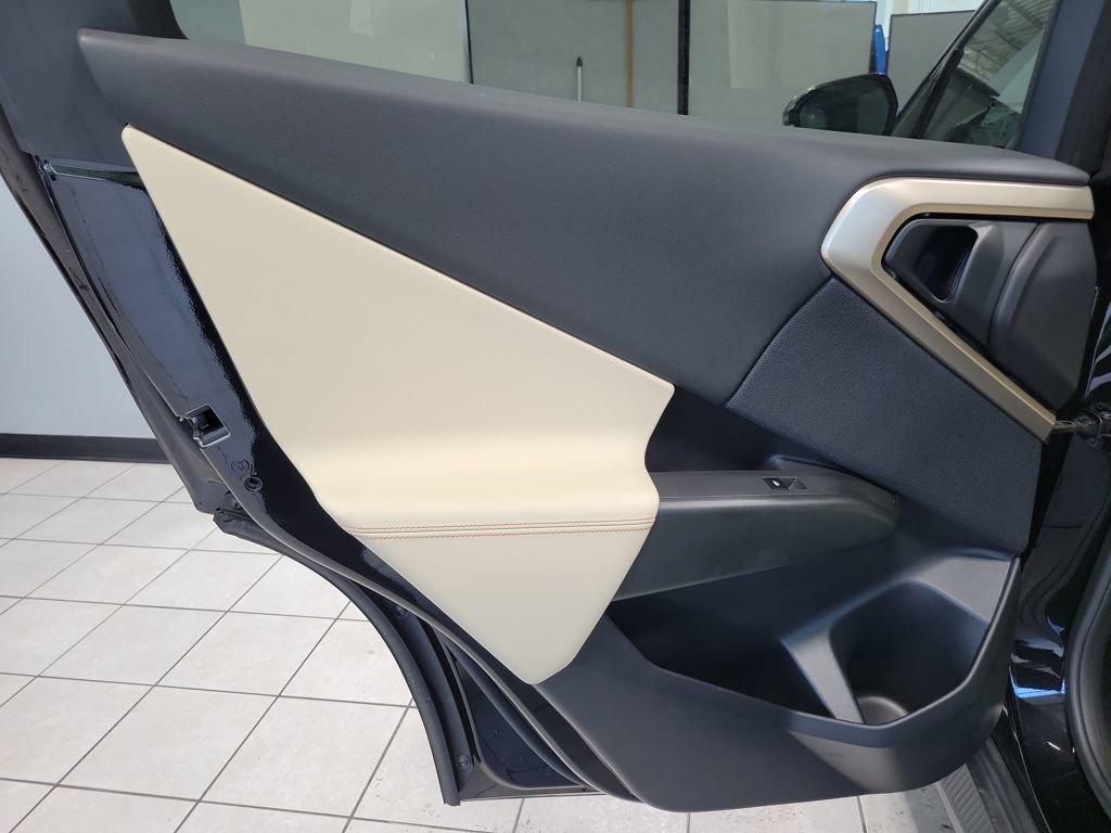 Used 2025 BMW X3 xDrive30i w/ Premium Package image 39